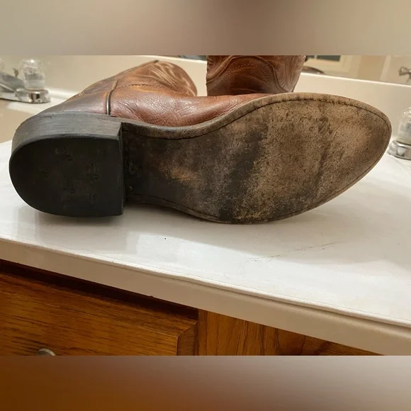 JUSTIN MEN Cowboy boots Size 10D in great condition clean interior great bottom - Picture 3 of 11